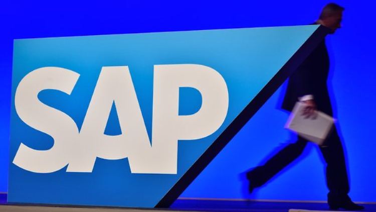 In die Wolken geschaut: SAP traut sich im Cloud-Geschäft mehr zu.
