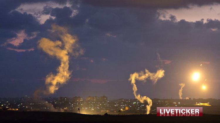 gaza_lilveticker.jpg