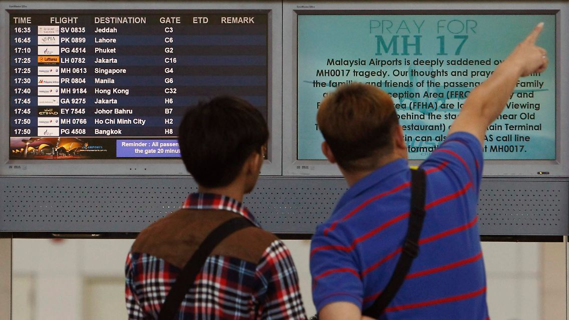 2014-07-18T052740Z_294580793_GM1EA7I116P01_RTRMADP_3_UKRAINE-CRISIS-AIRPLANE.JPG7450802599891177588.jpg