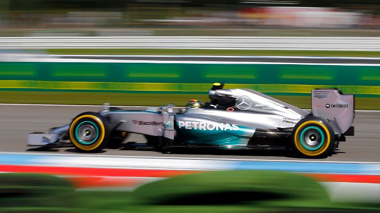 Als frischgebackener Ehemann holt sich Rosberg den Sieg den Hockenheim.