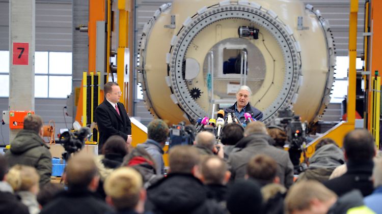 Ex-Prokon-Chef  Rodbertus (r.) und Insolvenzverwalter Penzlin (l.) wollen die Anleger auf ihre jeweilige Seite ziehen.