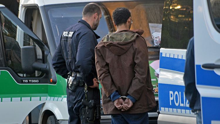 Der vermeintliche Pädophilenring wurde Anfang Mai bei seinem jährlichen Treffen ausgehoben.