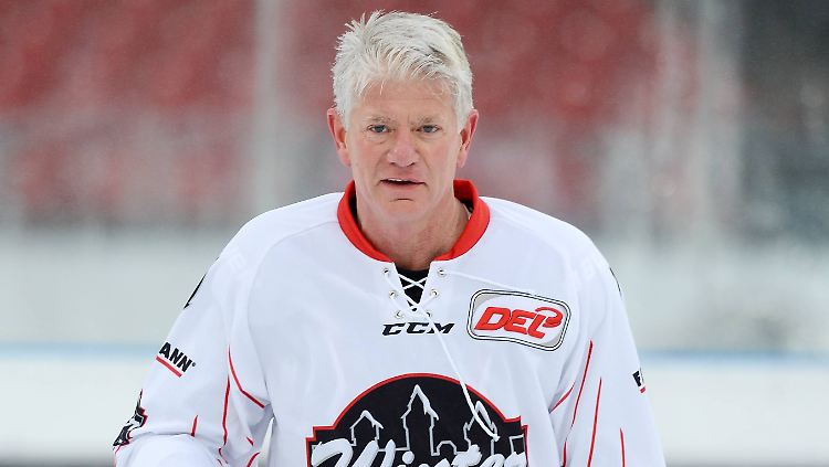Franz Reindl war selbst Eishockey-Nationalspieler und nun DEB-Präsident.
