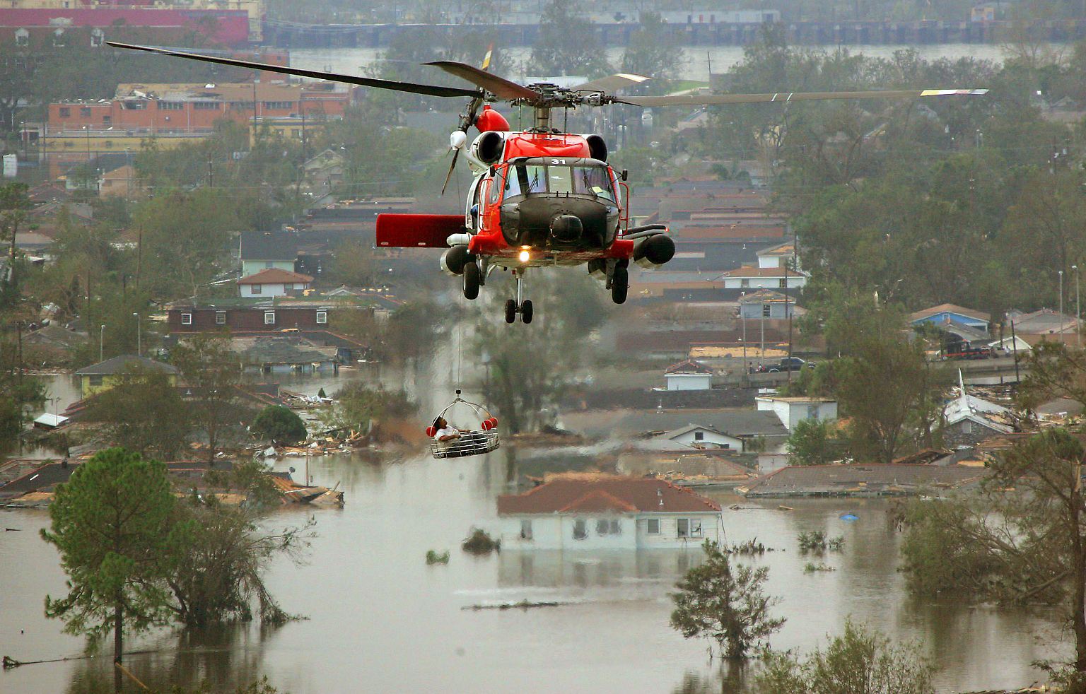 Am Morgen des 29. August 2005 trifft Monster-Hurrikan "Katrina" auf die Küste von Louisiana. 