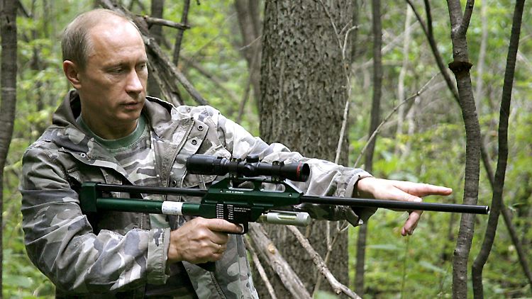 Wladimir Putin: Umstieg auf virtuelle Waffen?