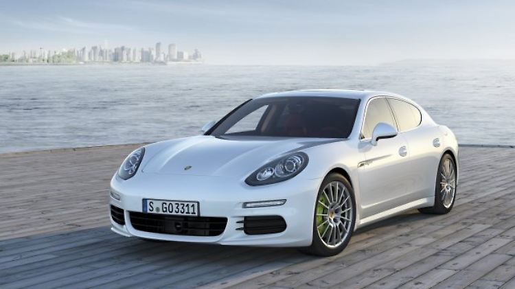 Porsche senkt den Preis für den Panamera S E-Hybrid.