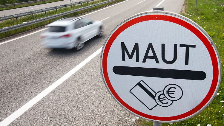 Die CSU fordert vehement eine Maut - die SPD erwartet einen Vorschlag, der dem Europarecht entspricht.