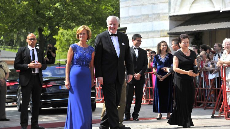 Für den bayerischen Ministerpräsidenten Seehofer ist Bayreuth ein Pflichttermin.