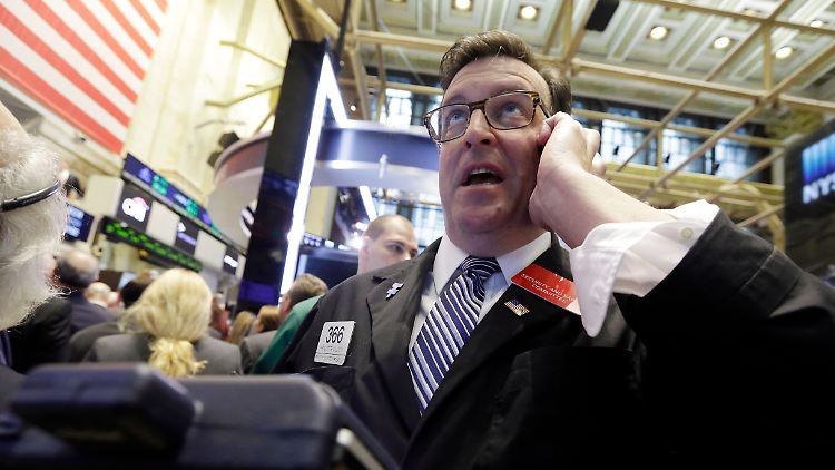 Nach der Flut kommt die Ebbe: An der New Yorker Börse bereiten sich Analysten auf die große Zinswende vor.