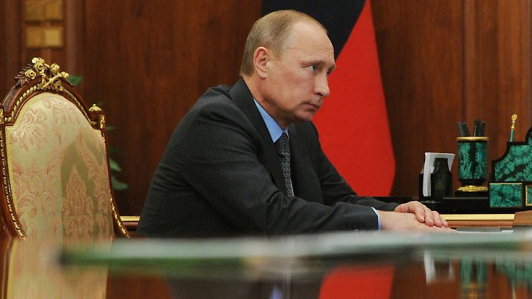 Die EU wirft Russlands Präsidenten Putin vor, den Konflikt in der Ukraine zu schüren.