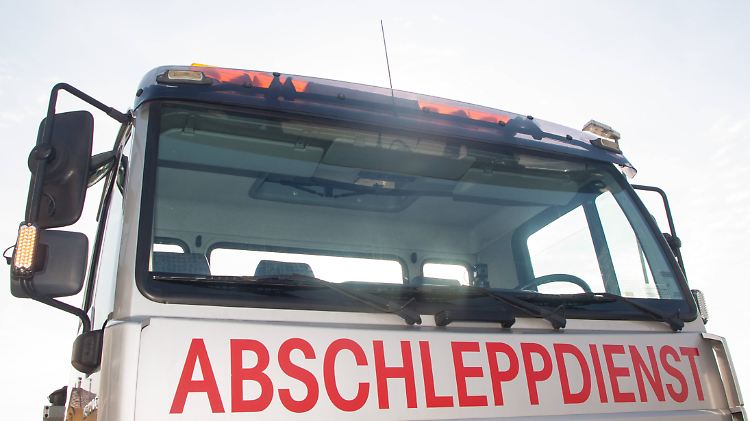 Keine Ausnahme: Wer sein Fahrzeug an einem Taxistand parkt, darf sofort abgeschleppt werden. 