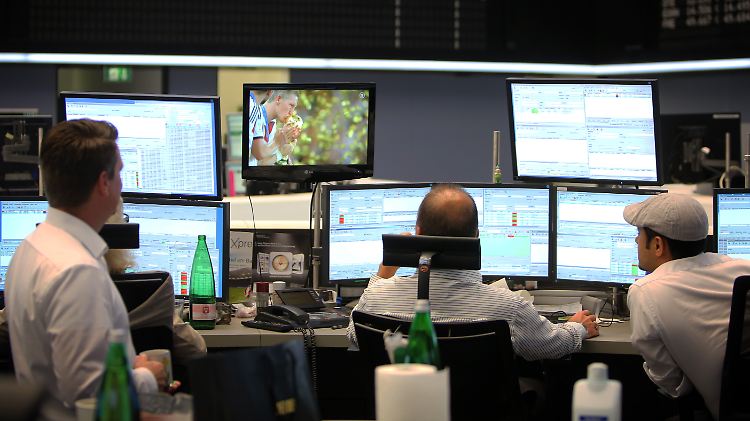 Der Dax: Von US-Daten geschoben - von Sanktionen gebremst.