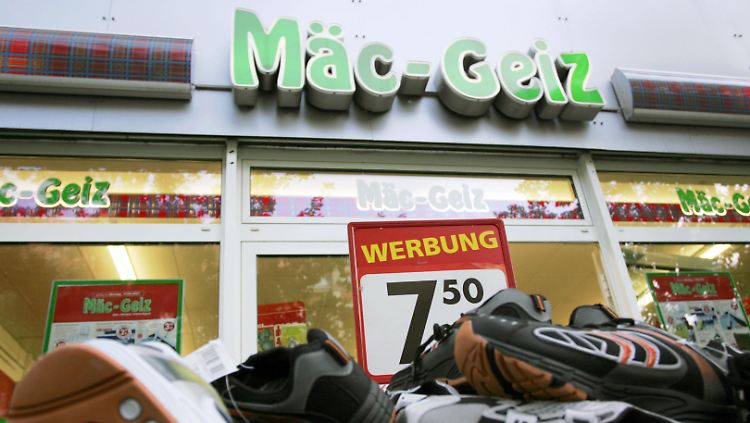 Auf 100 Märkte wartet offenbar ein neues Logo. 