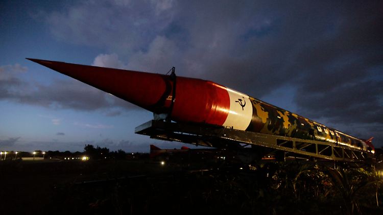 Sowjetische Mittelstreckenraketen waren eigentlich ein Falls fürs Museum - wie hier eine deaktivierte SS-4 in der kubanischen Hauptstadt Havanna.