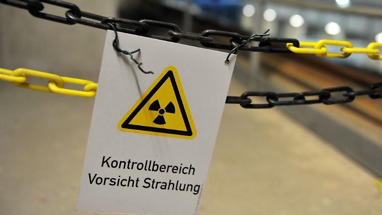 Das Erkundungsbergwerk Gorleben wird vorerst nur auf niedrigem Niveau offengehalten.