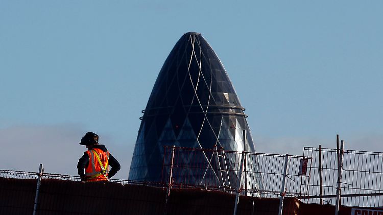 Die Londoner "Gurke" sucht einen neuen Eigentümer.