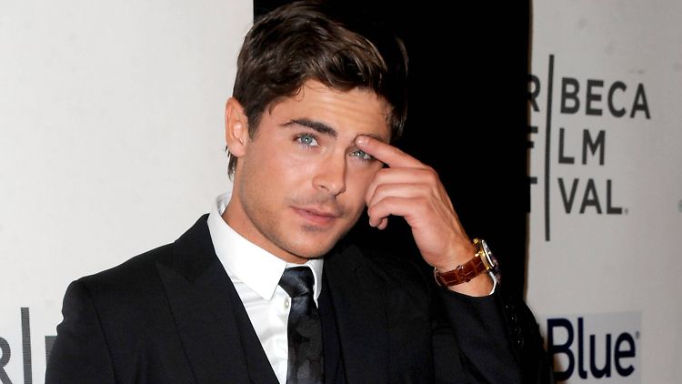 Schauspieler Zac Efron fühlte sich einsam, deswegen flüchtete er sich in den Drogenrausch.