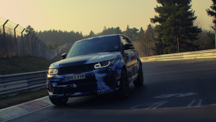 Der Feinschliff macht sich bezahlt: Auf dem Nürburgring fährt der Brite einen SUV-Rundenrekord.