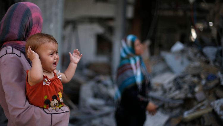 2014-08-01T090456Z_622216997_GM1EA811B9C01_RTRMADP_3_MIDEAST-GAZA.JPG3520920152677197495.jpg