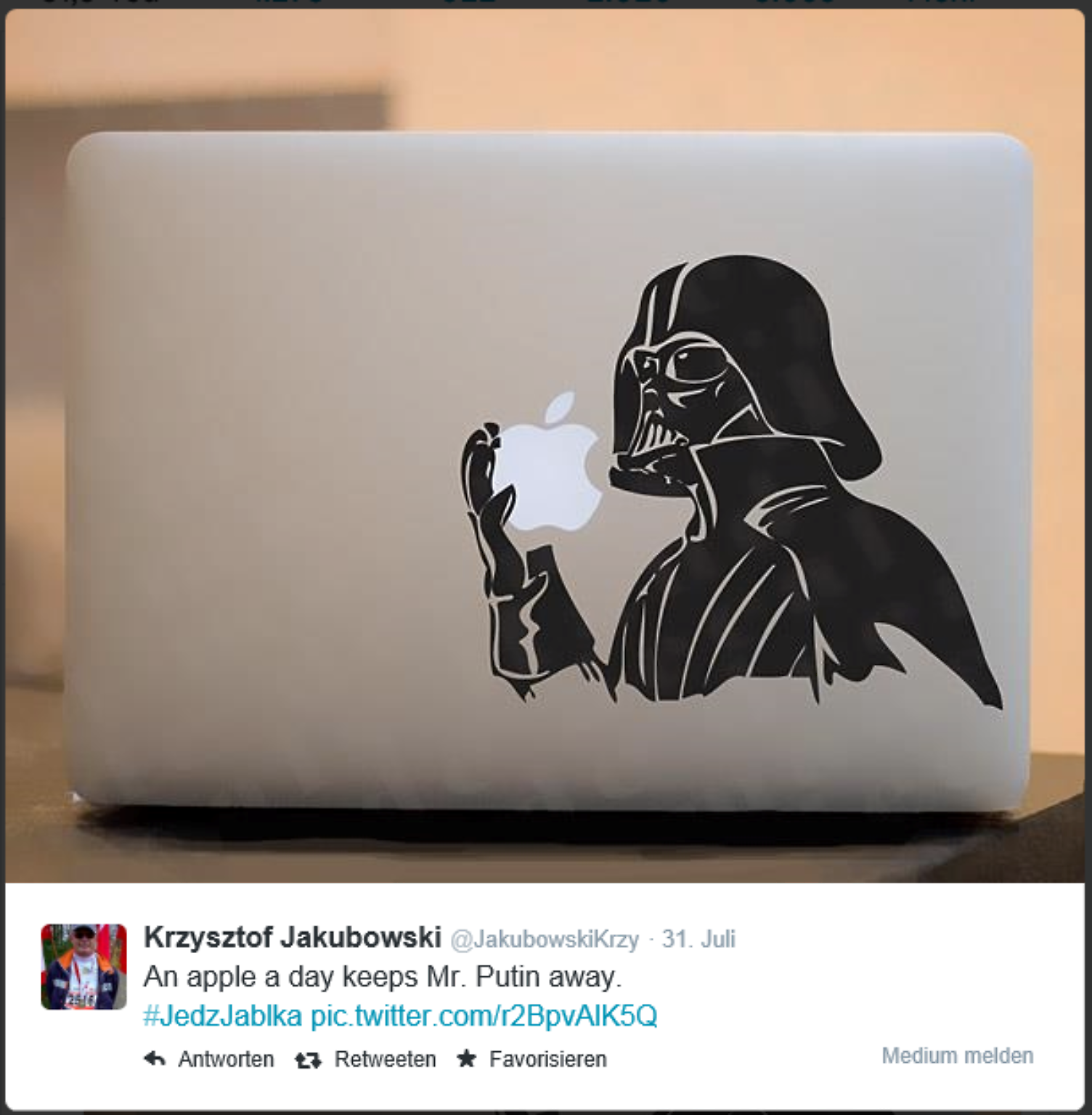 Ein Apfel täglich hält nicht nur den Arzt fern, sondern auch den russischen Präsidenten: "An apple a day keeps Mr. Putin away", twittert der Warschauer Krzysztof Jakubowski. Was ist da los?