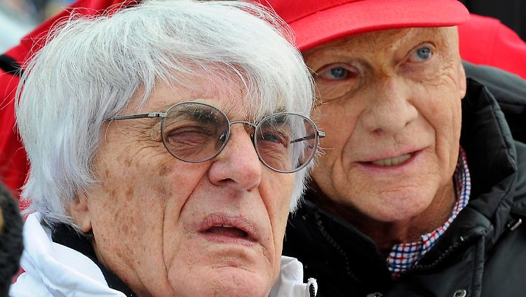 Von Boss zu Boss: Formel-1-Chef Bernie Ecclestone mit MercedesGP-Aufsichtsratschef Niki Lauda (r.).