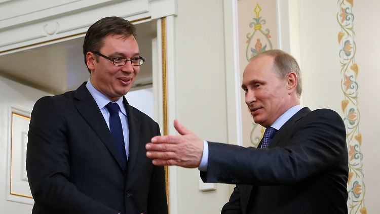 Serbiens Regierungschef Vucic besuchte Putin im Juli. Im Oktober kommt Putin nach Belgrad.