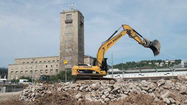 Seit Februar 2010 laufen die Bauarbeiten und prägen das Stadtbild Stuttgarts.