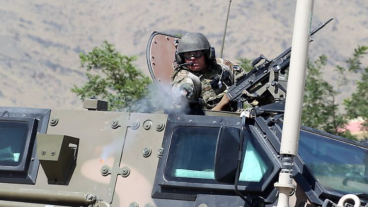 In den vergangenen Jahren hatte es mehrfach tödliche Angriffe von afghanischen Sicherheitskräften auf Nato-Verbündete gegeben.