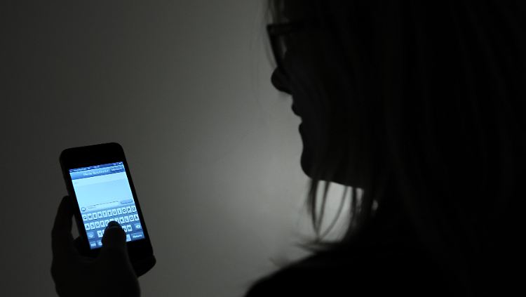 Die stillen SMS sind auf den Handys der Empfänger nicht zu sehen.