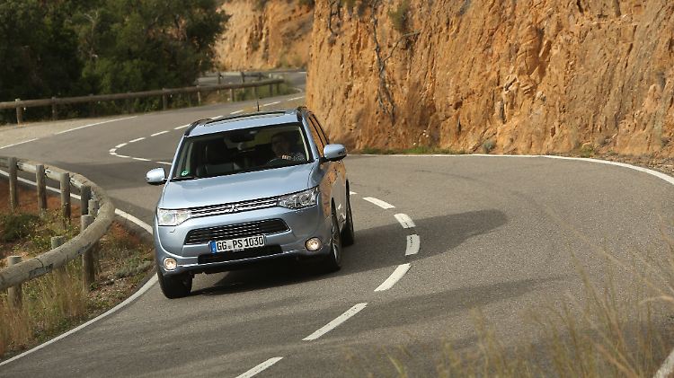 Auf den Fahrer des Mitsubishi Outlander PHEV kommt es an.