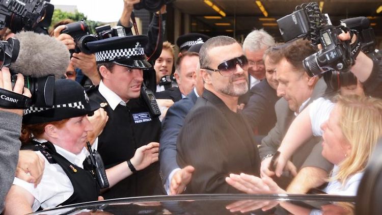 Prominent zu sein, kann auch lästig sein: George Michael.
