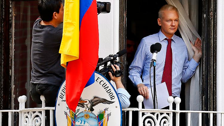 Wikileaks-Gründer Julian Assange, hier im Juni 2014, sitzt noch immer in der ecuadorianischen Botschaft in London fest.