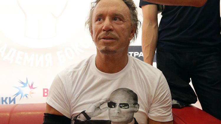 Mein Name ist Putin, Wladimir Putin: Mickey Rourke mag den russischen Präsidenten.
