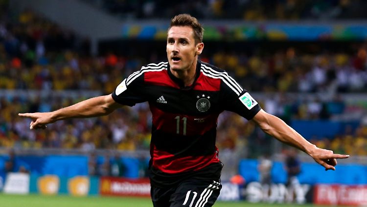 2014-08-11T121010Z_206341513_TB3EA781NPV7X_RTRMADP_3_SOCCER-GERMANY-KLOSE.JPG9188463599060484253.jpg