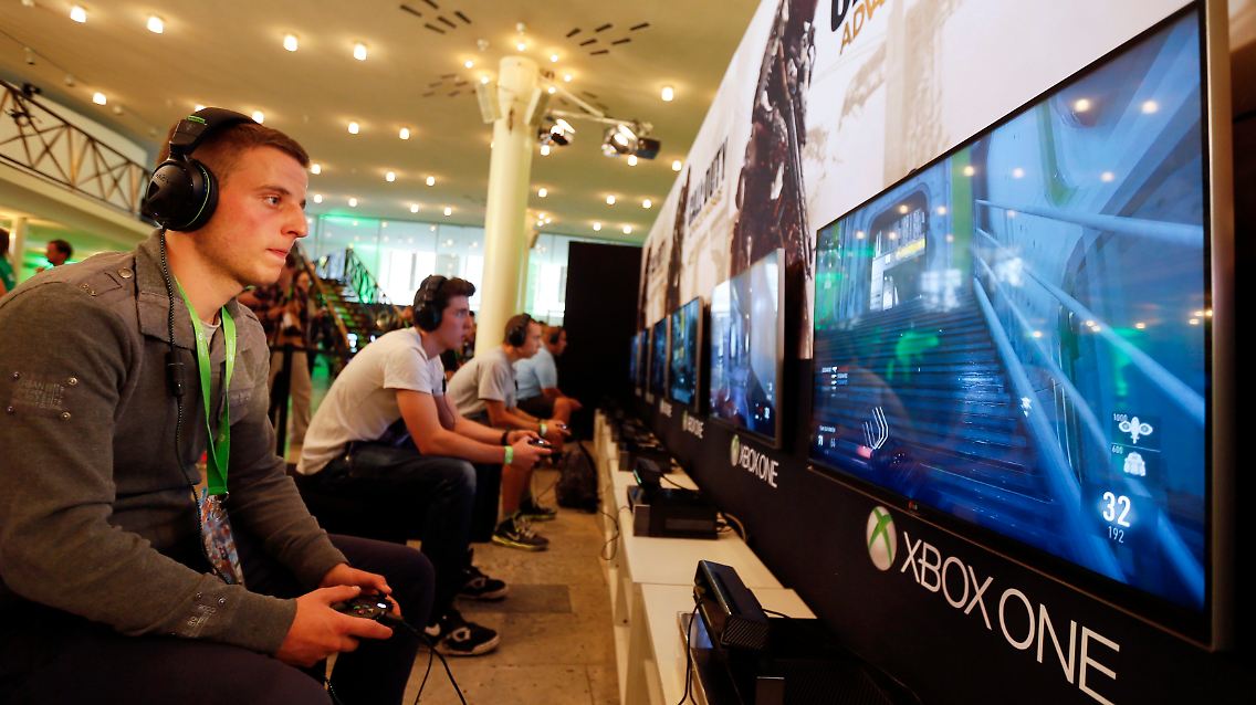 2014-08-12T150339Z_299274777_GM1EA8C1RXQ01_RTRMADP_3_GERMANY-GAMESCOM.JPG815575421040229367.jpg