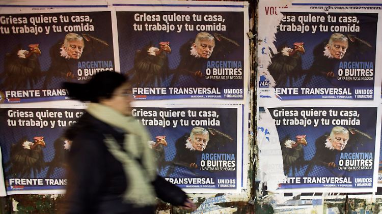 Plakate in Buenos Aires: Der US-Richter Griesa wolle "dein Haus, deine Arbeit und dein Essen".