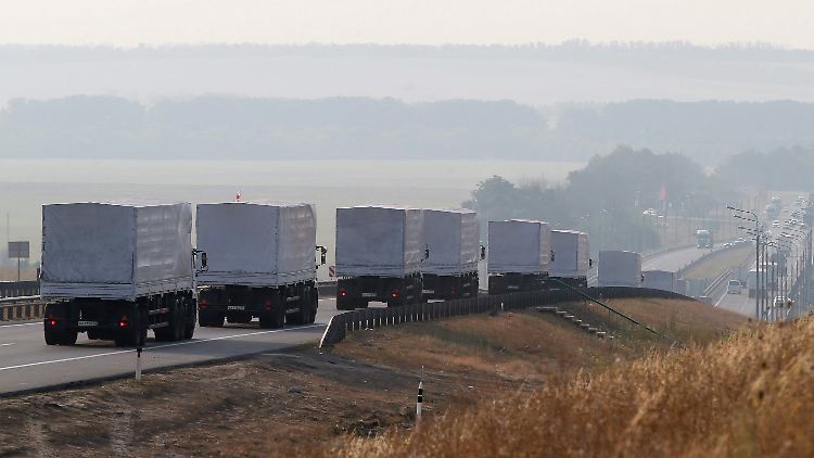 Der russische Konvoi auf dem Weg zur ukrainischen Grenze.