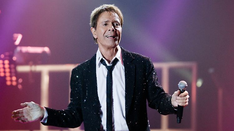 Darf sich seit fast 20 Jahren Sir Cliff nennen: Popstar Cliff Richard (Archivbild).