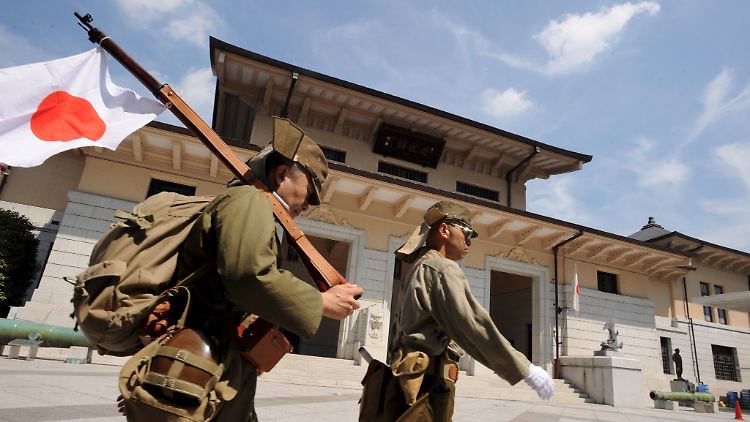 Nationalstolz oder Militarismus? Jedes Jahr werden am Yaskuni-Schrein die gefallenen Japaner der letzten 200 Jahre geehrt.