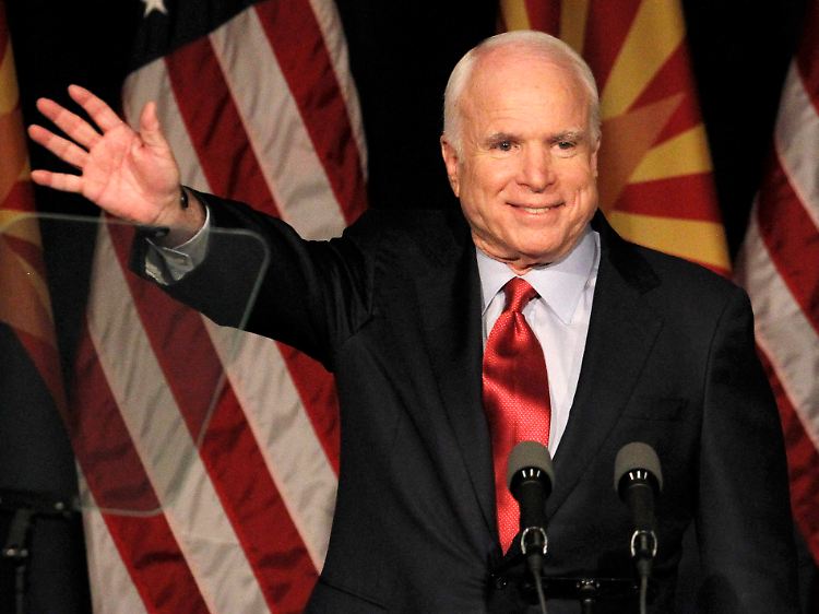 Geschafft: Sein Konkurrent drohte zwischenzeitlich, eine echte Gefahr für McCain zu werden.