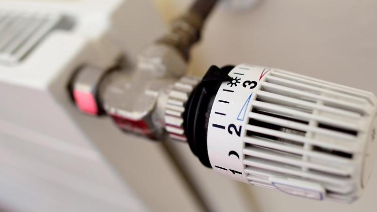 Wenn die Heizkostenrechnung Kopfschütteln hervorruft, muss es nicht an der Einstellung der Heizung liegen. Foto: Sven Hoppe