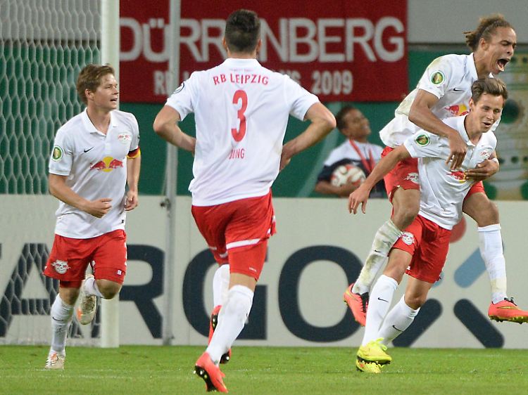 Nominell zählt auch der Sieg von RB Leipzig über den SC Paderborn als Pokal-Überraschung.