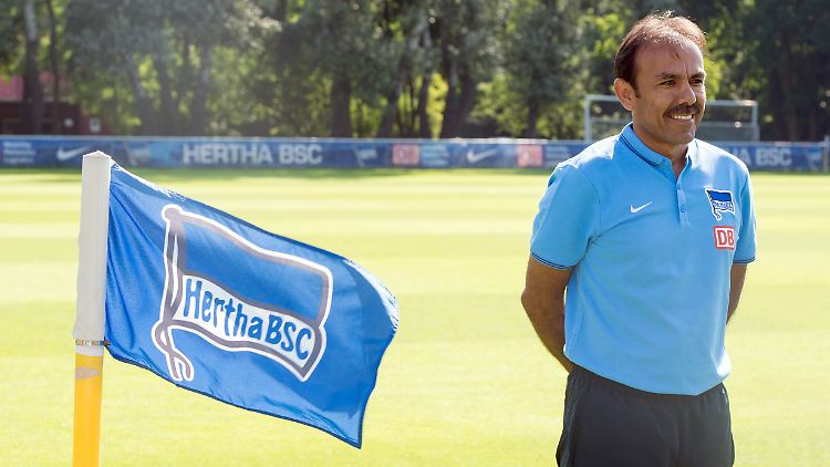 Hertha-Coach Jos Luhukay will den Verlust seines besten Spielers zum Vorteil des Vereins nutzen.