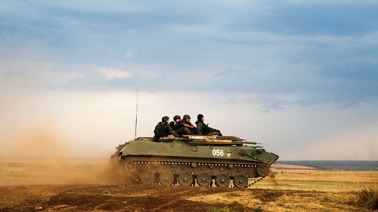 Ein russischer Panzer in der Region Rostow, zehn Kilometer entfernt von der ukrainischen Grenze.