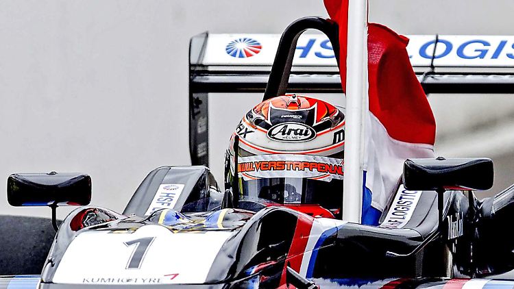 Max Verstappen wird mit 17 Jahren der jüngste Fahrer der Königsklasse sein.