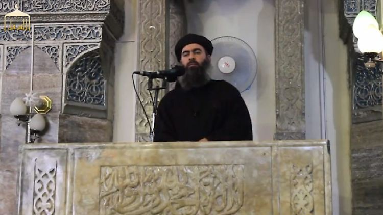 IS-Anführer Abu Bakr al-Baghdadi in einem Video, was Anfang Juli veröffentlicht wurde.