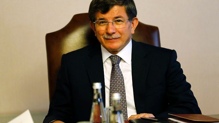 Davutoglu hat unter Erdogan Karriere gemacht und diesem stets treu gedient.