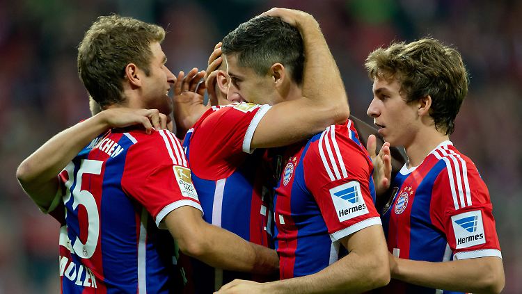 Thomas Müller und Arjen Robben schossen den FC Bayern zum Auftaktsieg.
