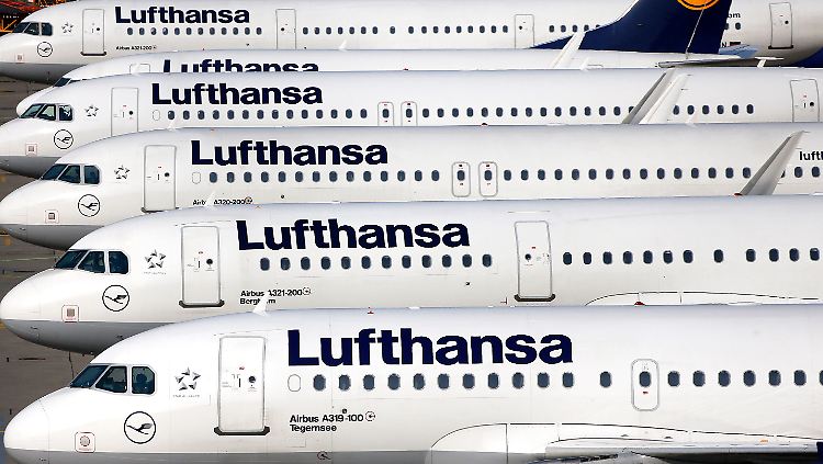 Im Falle eines Streiks will die Lufthansa freiwillige Piloten und Manager mit Pilotenschein einsetzen.