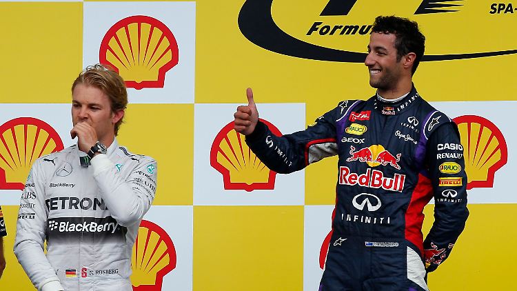 Red-Bull-Rookie Daniel Ricciardo feierte in Spa bereits seinen dritten Saisonsieg - weil Nico Rosberg sich auf der Strecke nicht unter Kontrolle hatte.